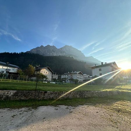 Casa Vacanze Miramonti - Appartamento Con Balcone Con Vista Sulle Dolomiti 보르카디카도레 외부 사진